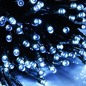 Solar 200 LED White String Lights